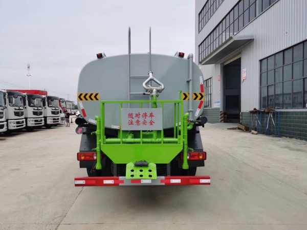 東風華神12噸多功能灑水車