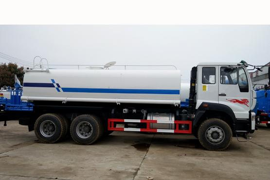 重汽18噸后雙橋?yàn)⑺?/></li>
<li id=