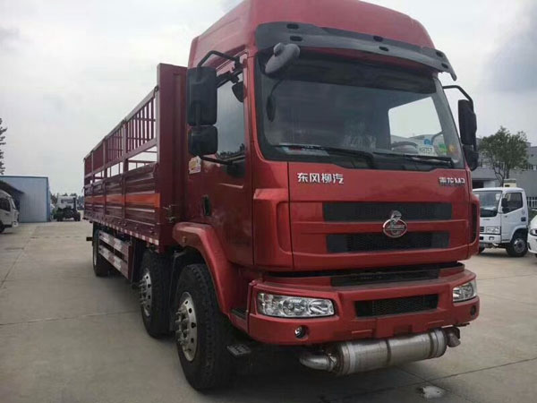 柳汽9.5米(15.3噸)氣瓶車