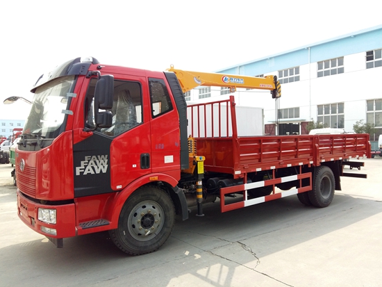 解放J6單橋8噸隨車吊