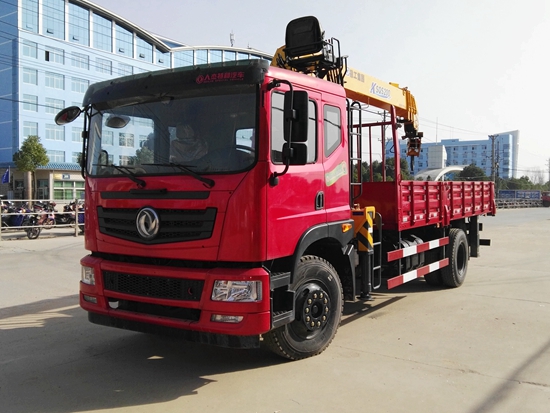 東風T5新款8噸隨車吊