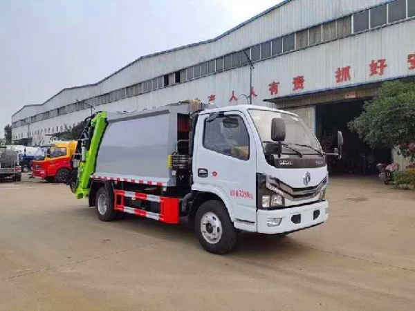 東風(fēng)多利卡國六6方壓縮式垃圾車