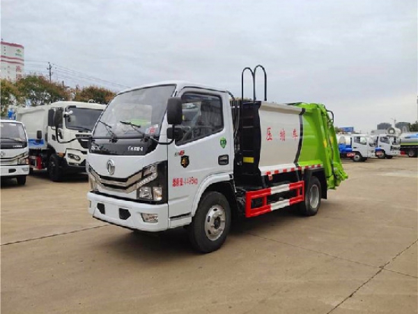 東風小多利卡國六4方藍牌壓縮式垃圾車