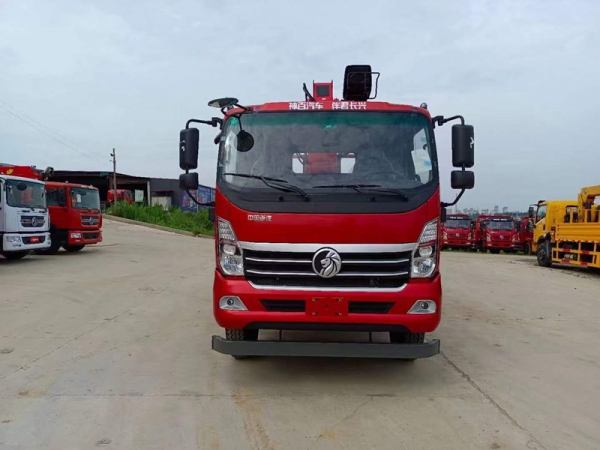 重汽王牌5噸隨車(chē)吊