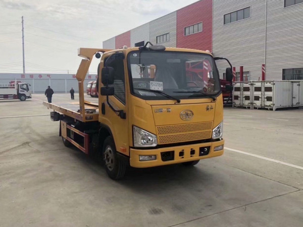 國(guó)六解放J6F藍(lán)牌清障車(chē)一拖二