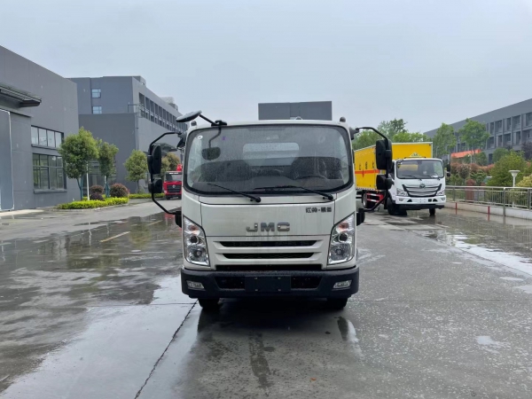 江鈴雙倉(cāng)垃圾車,垃圾分類運(yùn)輸車