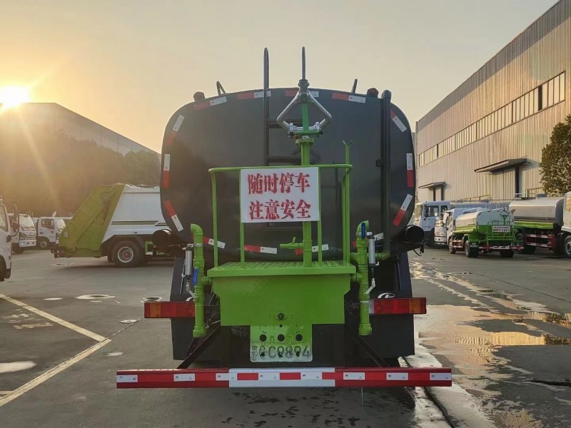華神20噸灑水車T5
