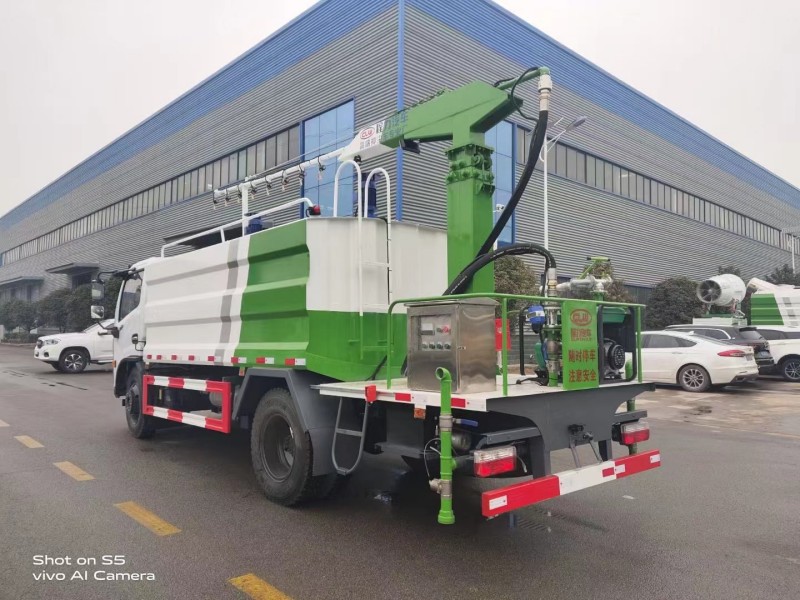 東風(fēng)8噸鐵路抑塵車