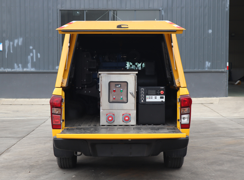 江鈴皮卡救險車